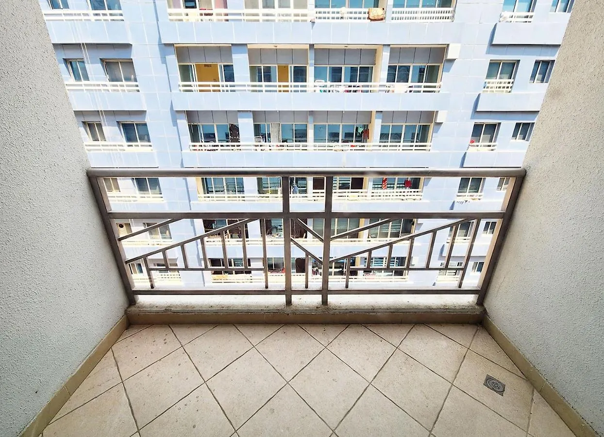 Rh - Spacious & Bright 01Br, Walk Away To Mall Of Emirates Dubai 0*,  Förenade Arabemiraten